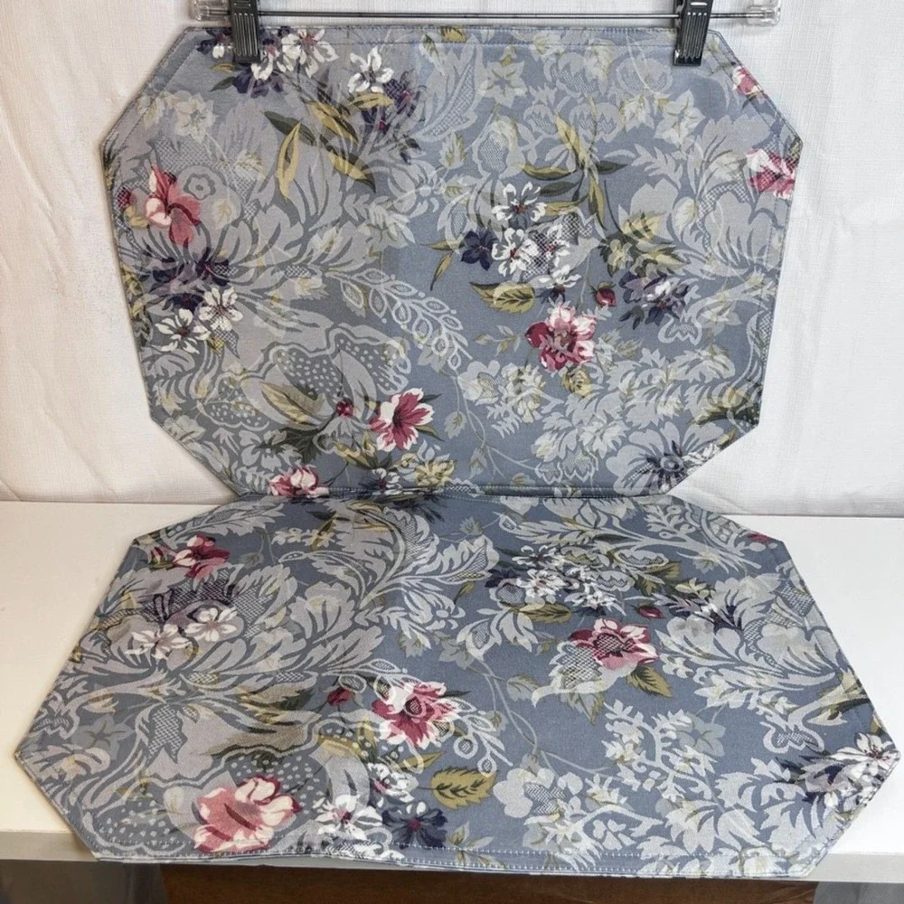 Crazy Horse Placemats Set of 2 Floral Dbl Sided Cottage Core NEW Brocade Charm